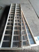 <b>廣西柳州直線(xiàn)篩網(wǎng)架已發(fā)貨，曾經(jīng)理請(qǐng)注意查收</b>